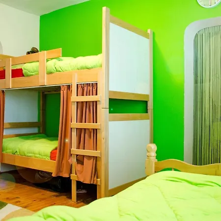 Kalonis Hostel