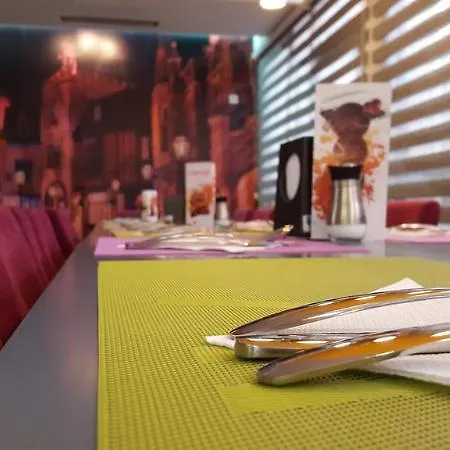 Kalonis Auberge de jeunesse