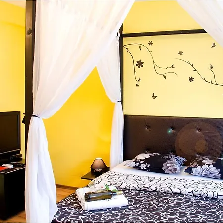 Hostel Kalonis *