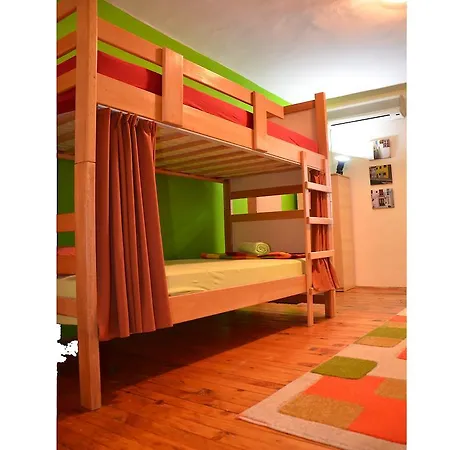 Kalonis Hostel
